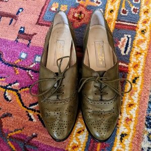 1990s vintage Etienne Aigner lace up flats